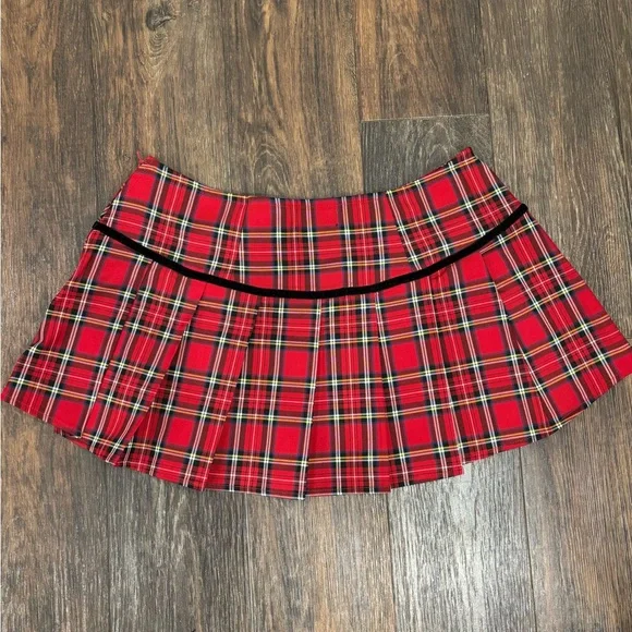 Social Collison Plaid Pleated Skirt with bows Size M - Picture 10 of 13